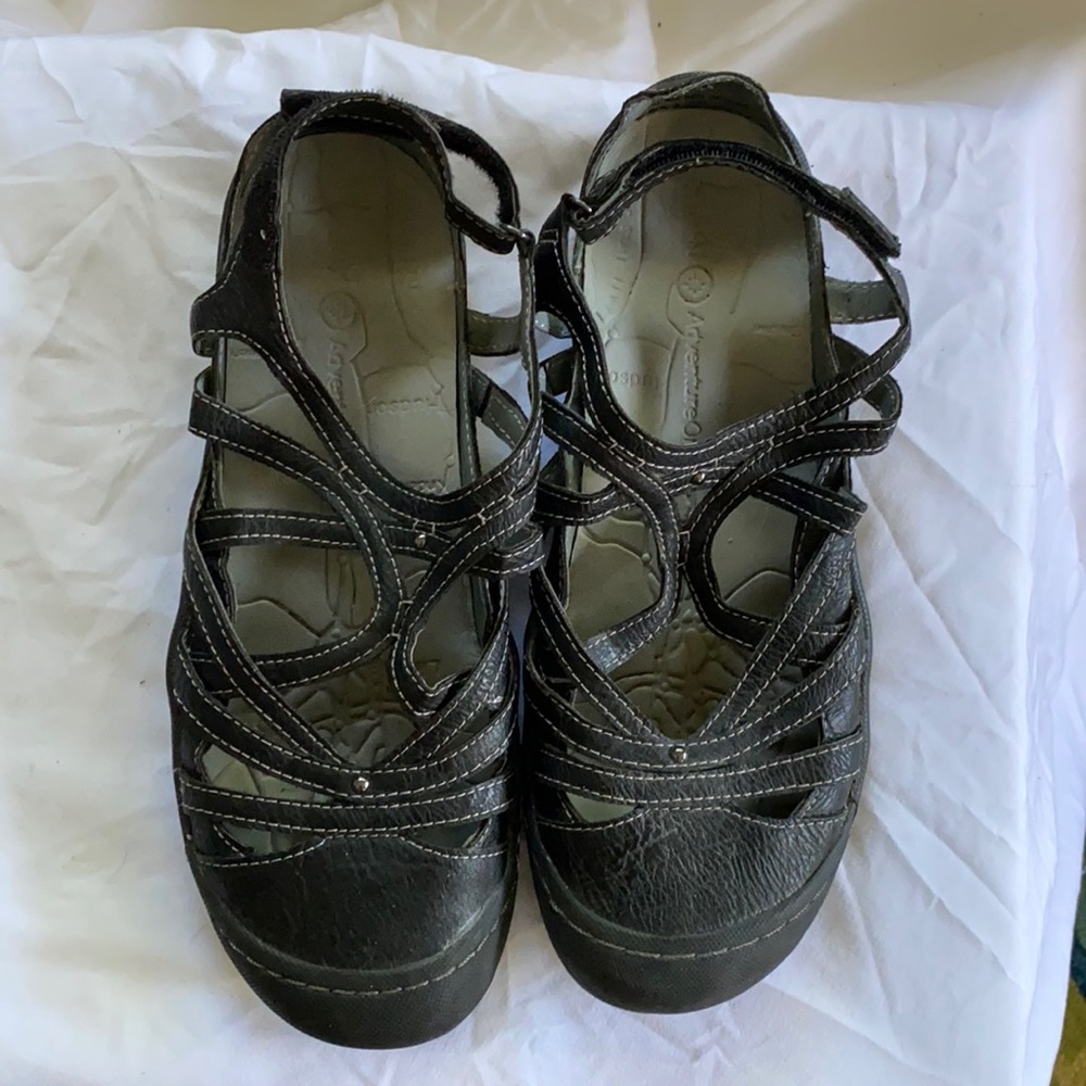 Jeep J-41 sandals
